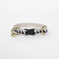 Collier Pour Chat Nice Grill Noir Et Crème