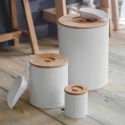 Conteneur à Croquettes Chiens Et Chats En Métal